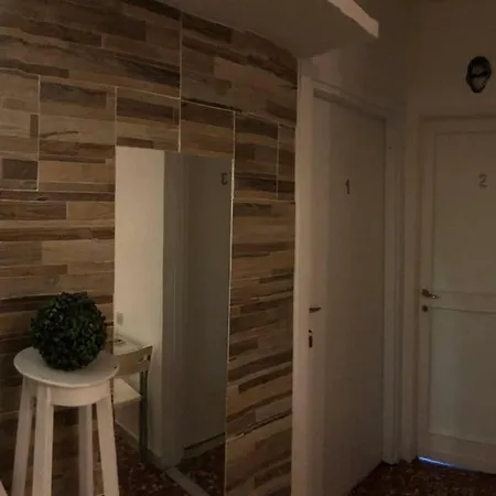 Lägenhet Casa Tiburtina *